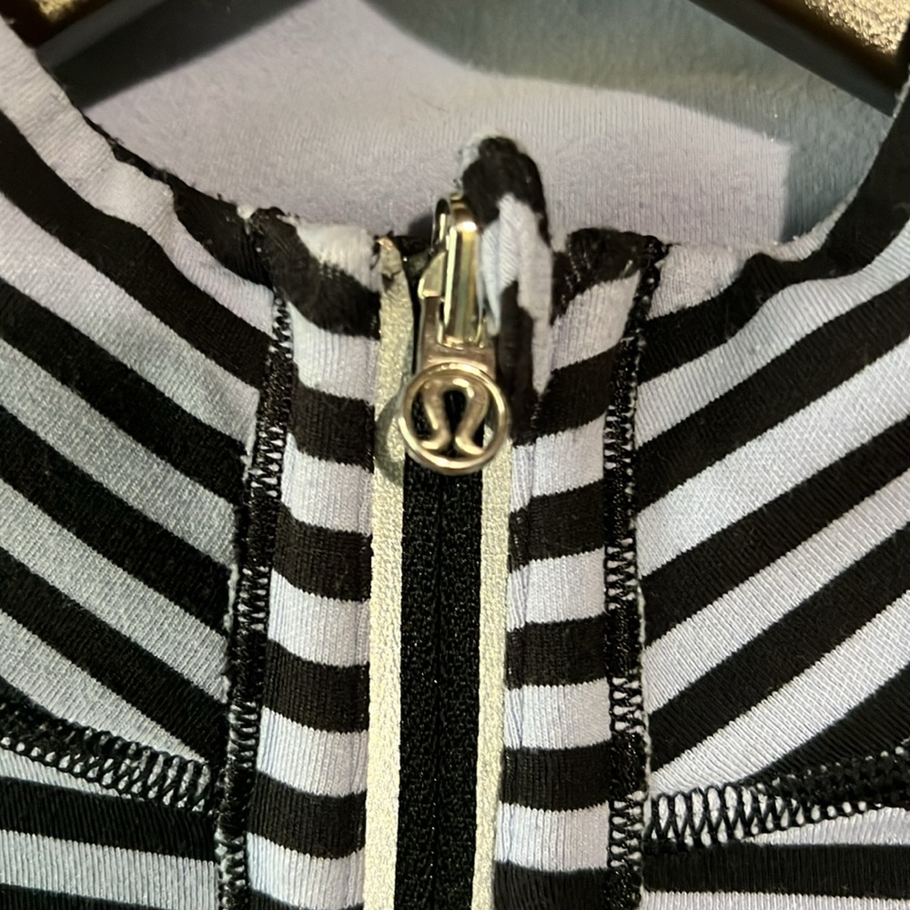 Lululemon Pullover - image 5